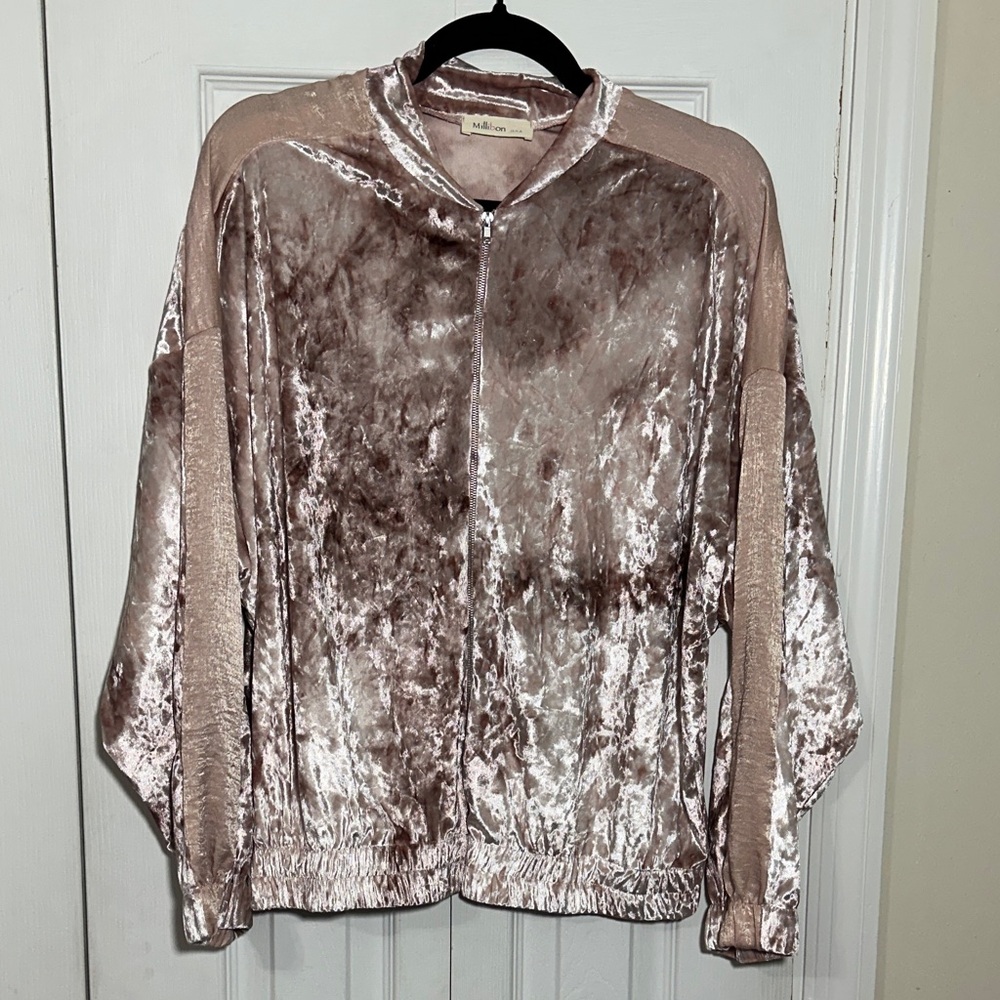Millibon Velvet Jacket in Shimmering Pink